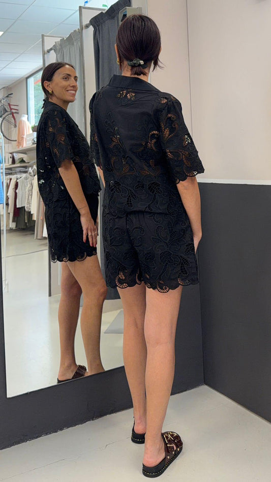 in pizzo sangallo AN5707NERO GLAMOROUS