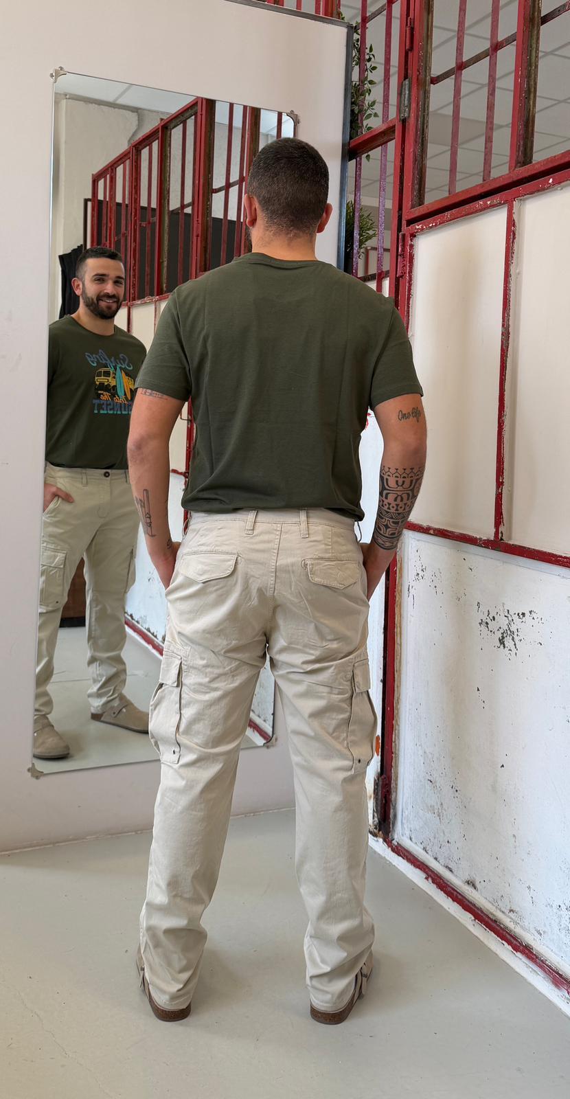 a maniche corte con stampa SLE6TS031106VERDE MILITARE SMILING LONDON
