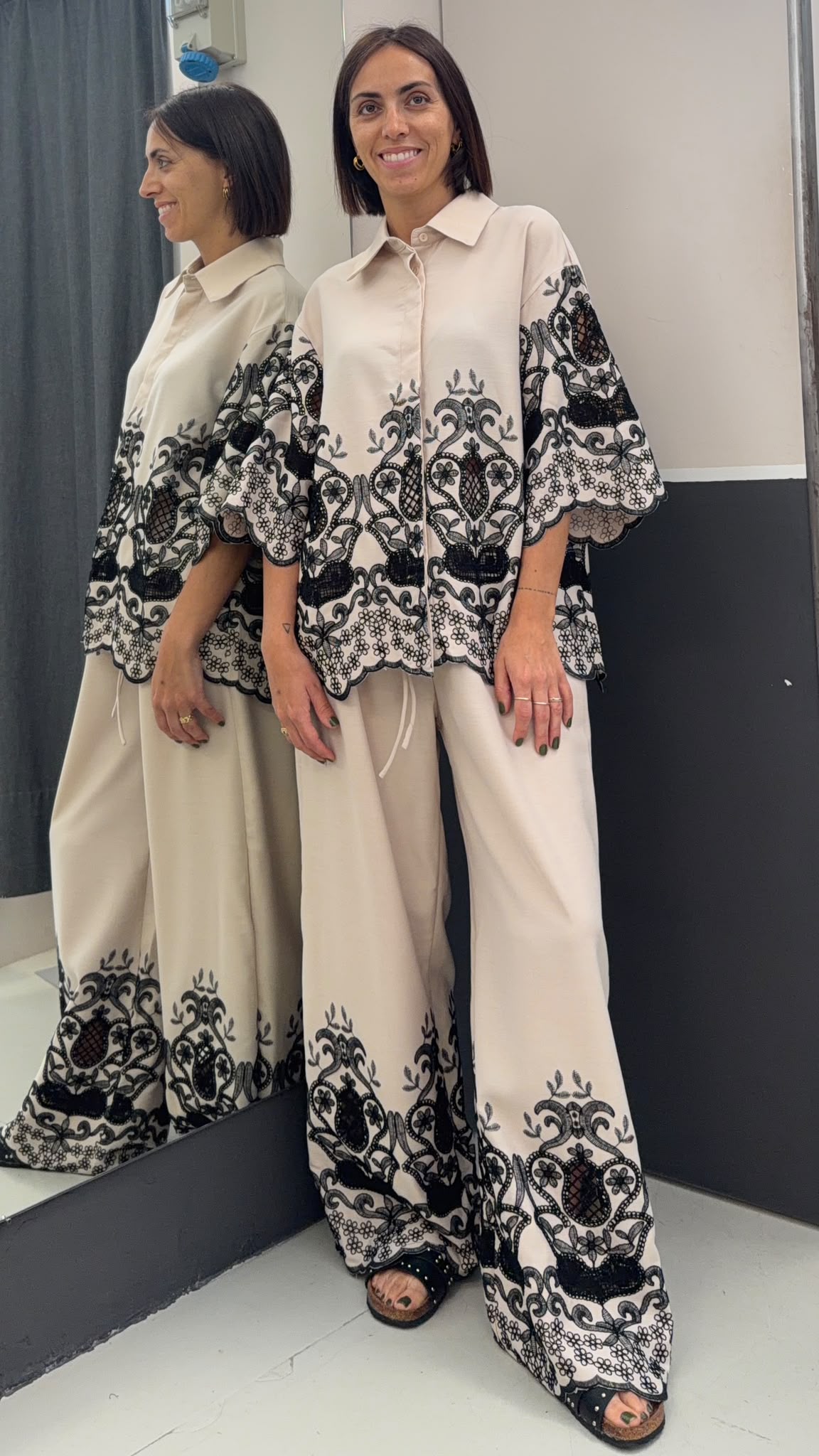 con ricami in pizzo AN5726BEIGE GLAMOROUS