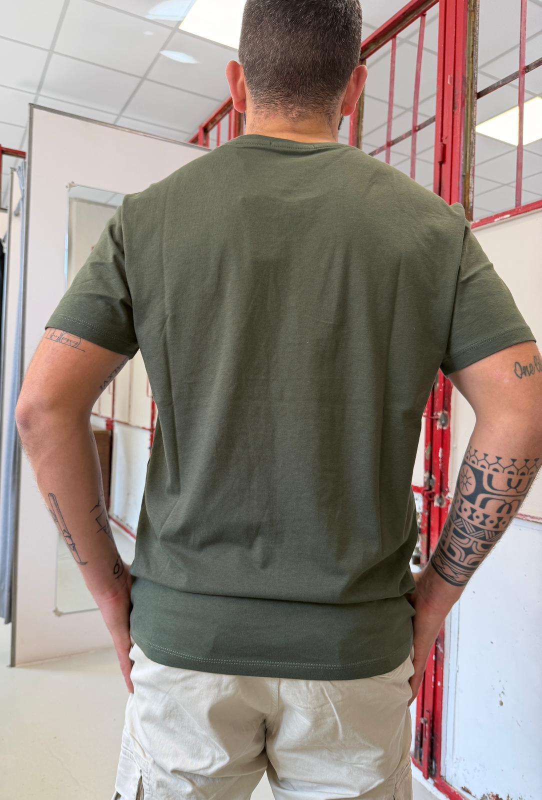 a maniche corte con stampa SLE6TS031106VERDE MILITARE SMILING LONDON