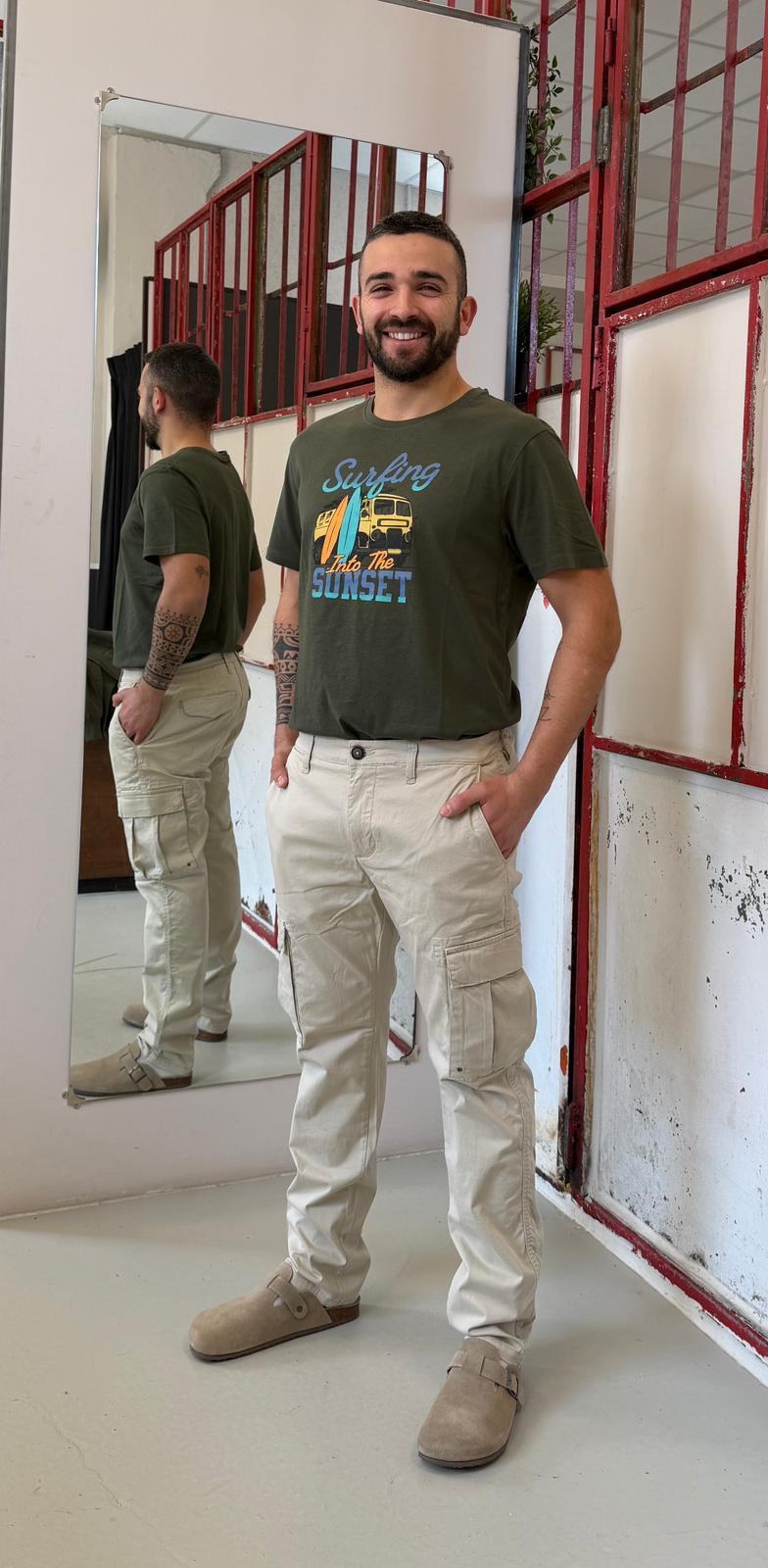 a maniche corte con stampa SLE6TS031106VERDE MILITARE SMILING LONDON