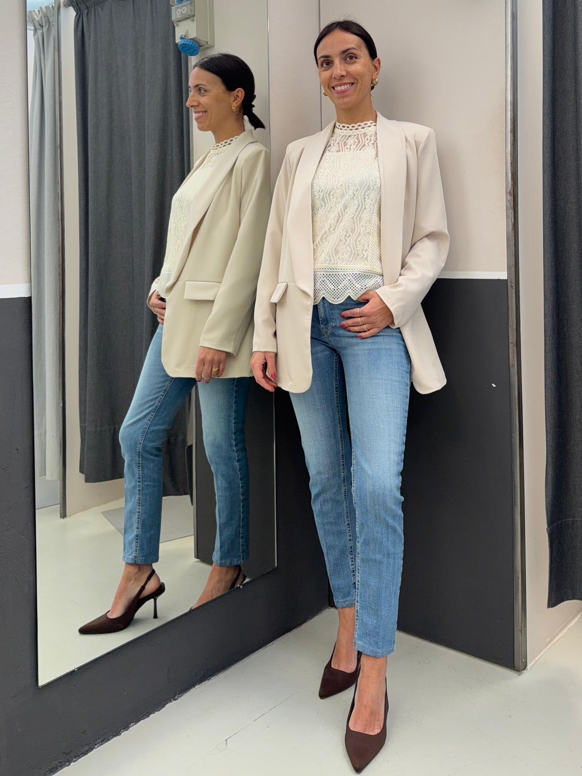in pizzo F104XBFNM187VANIGLIA AKé
