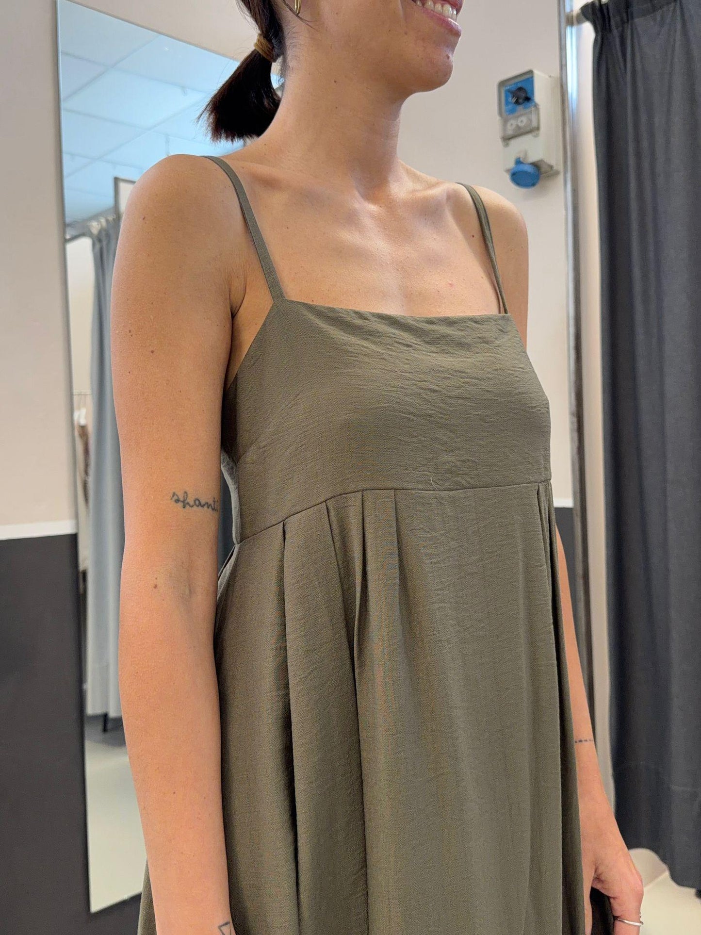 lungo con spalline F888XBF08552MILITARE AKé