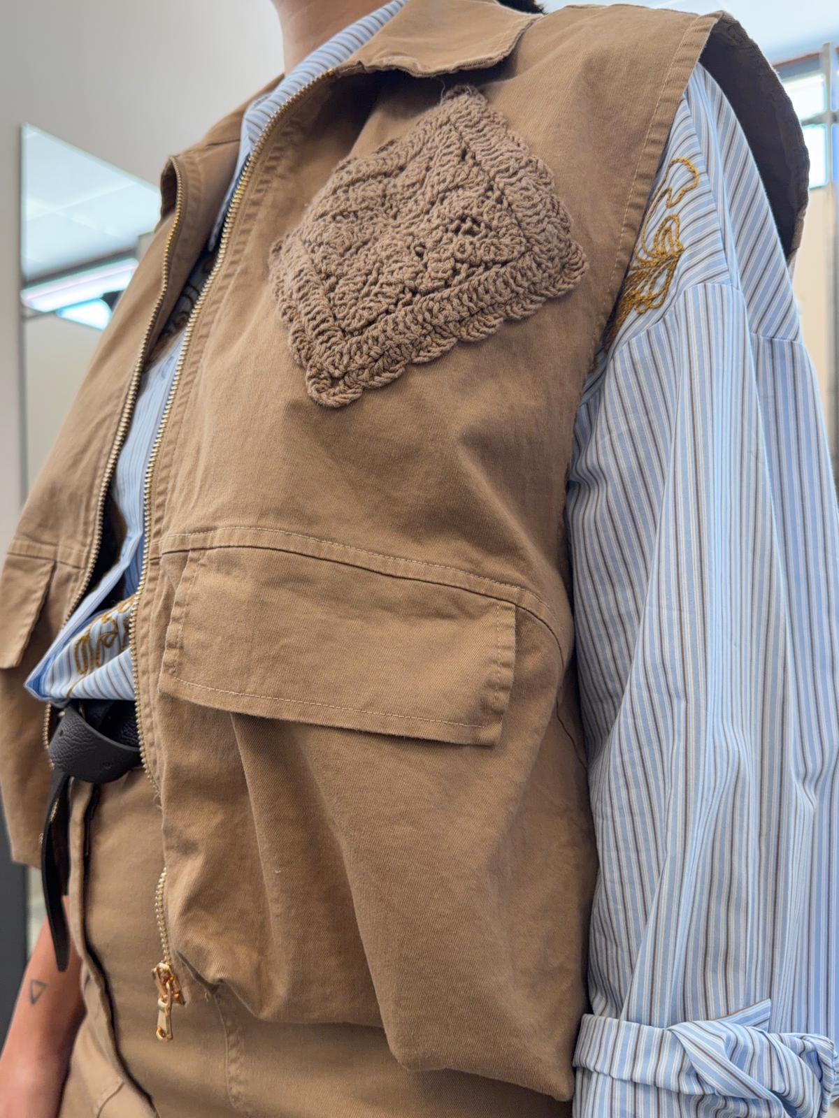 gilet oversize con patch KXGB2764CAMMELLO KIKISIX