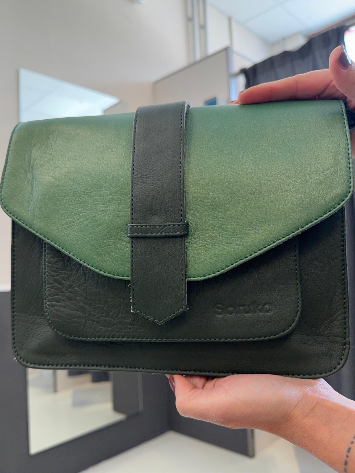 tonalità verde militare LAYLAFANTASIA SORUKA